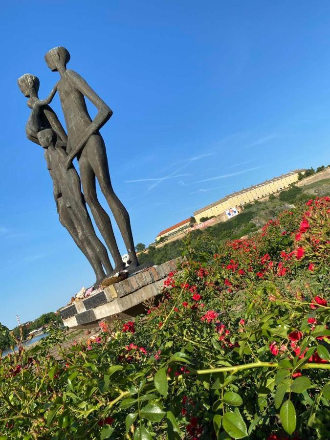 Duga Apartments Novi Sad Buitenkant foto